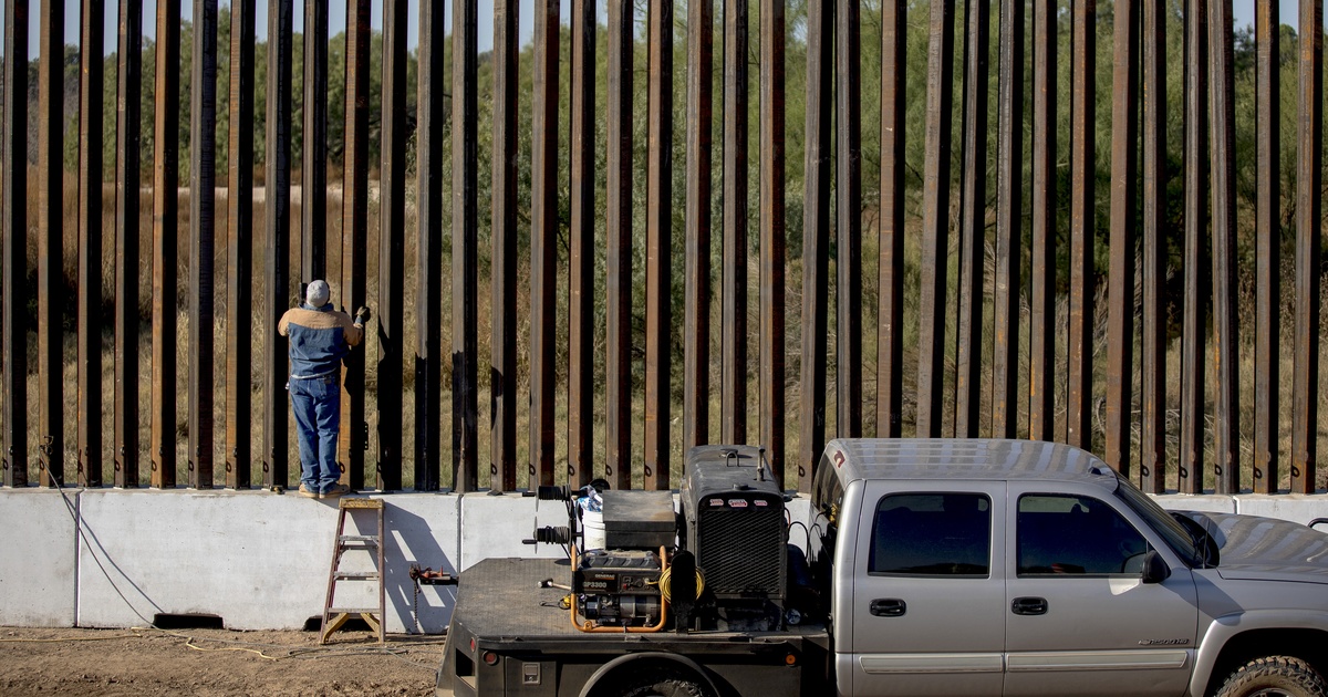 State Senate approves bill to spend 1.5 billion for border walls, more
